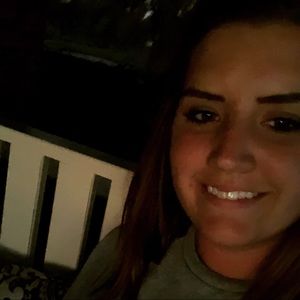 Meet your Posher, Toni